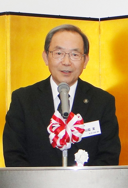 鏡開きで新年祝う