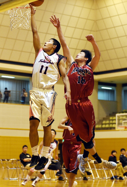 実力差見せつけ大差で圧勝