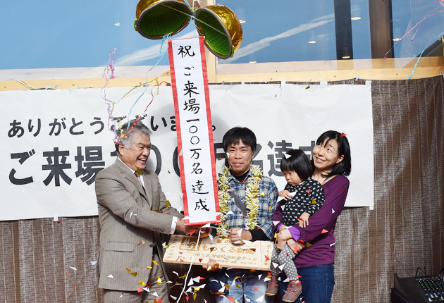 早くも来場者100万人