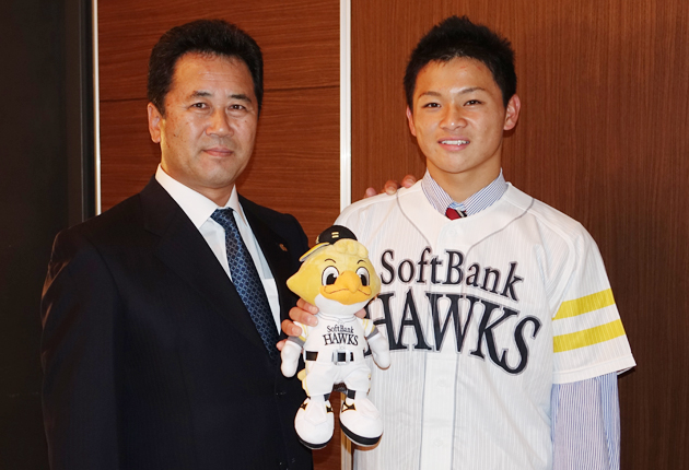 谷川原・ソフトバンクと仮契約結ぶ