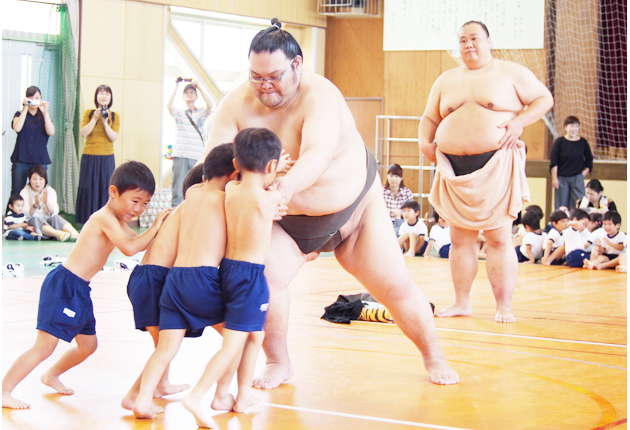 土俵で挑戦はっけよい