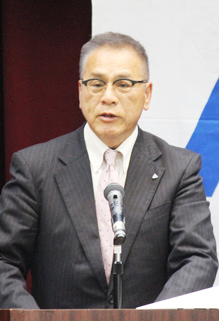 支部長に安田幸雄氏