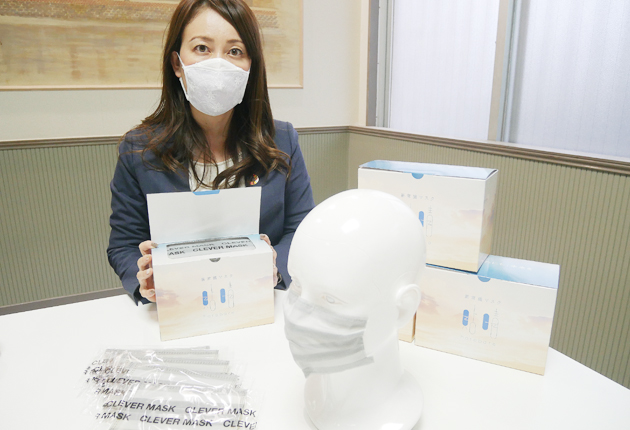 「くればぁ」貼るマスクを開発