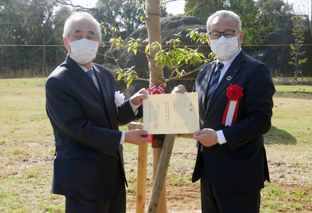 樹木の大切さをｐｒ 東日新聞