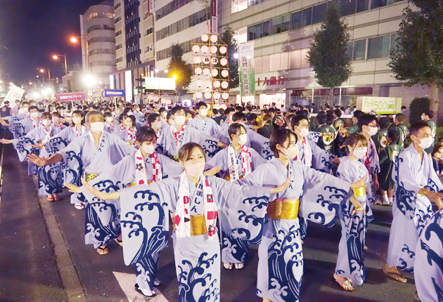 3年ぶり豊橋まつり開幕 東日新聞 3年ぶり豊橋まつり開幕 東日新聞