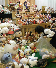 ティア豊橋南で人形供養祭 東日新聞